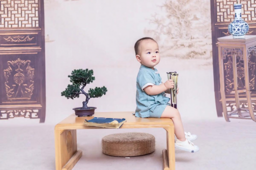 白银孕妇八个月肚子胀